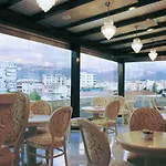 Oxford 4* Tirana