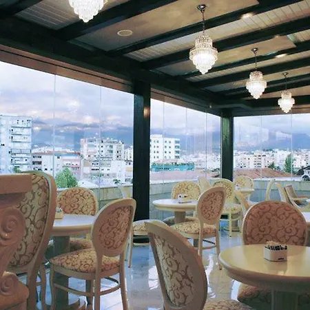 Oxford 4* Tirana
