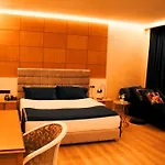 Oxford 4*