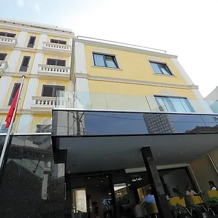 Oxford Tirana