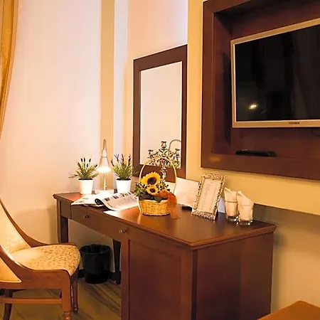 Oxford Hotel 4*